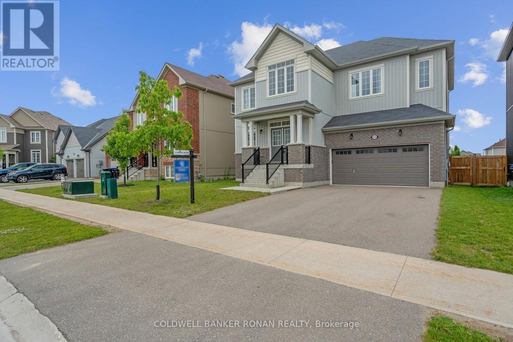 203 Roy Drive, Clearview (stayner)