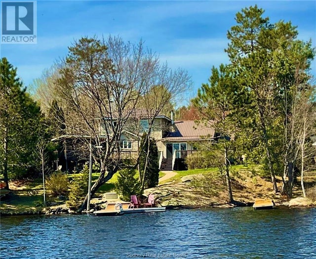 240 Lake Road, St. Charles