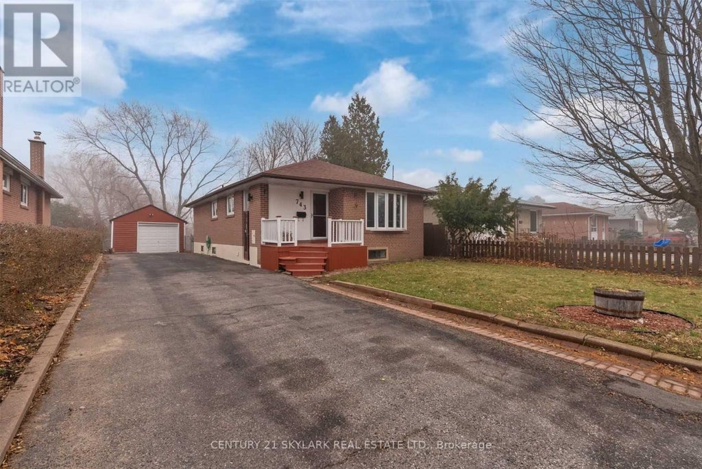 743 Lublin Avenue, Pickering (bay Ridges)