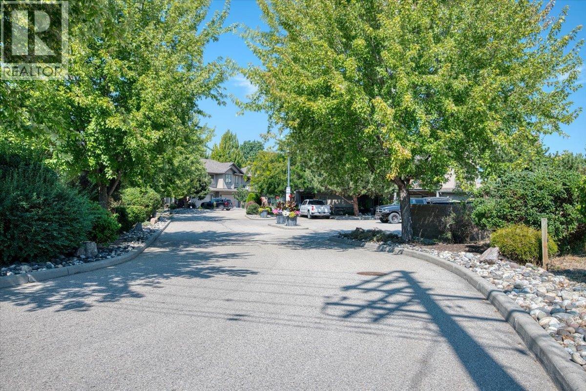 3350 Woodsdale Road Unit# 503. Lake Country, British Columbia