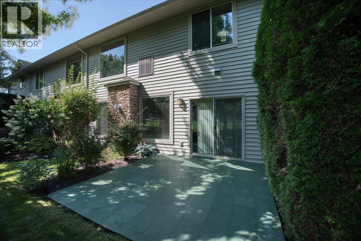 3350 Woodsdale Road Unit# 503. Lake Country, British Columbia