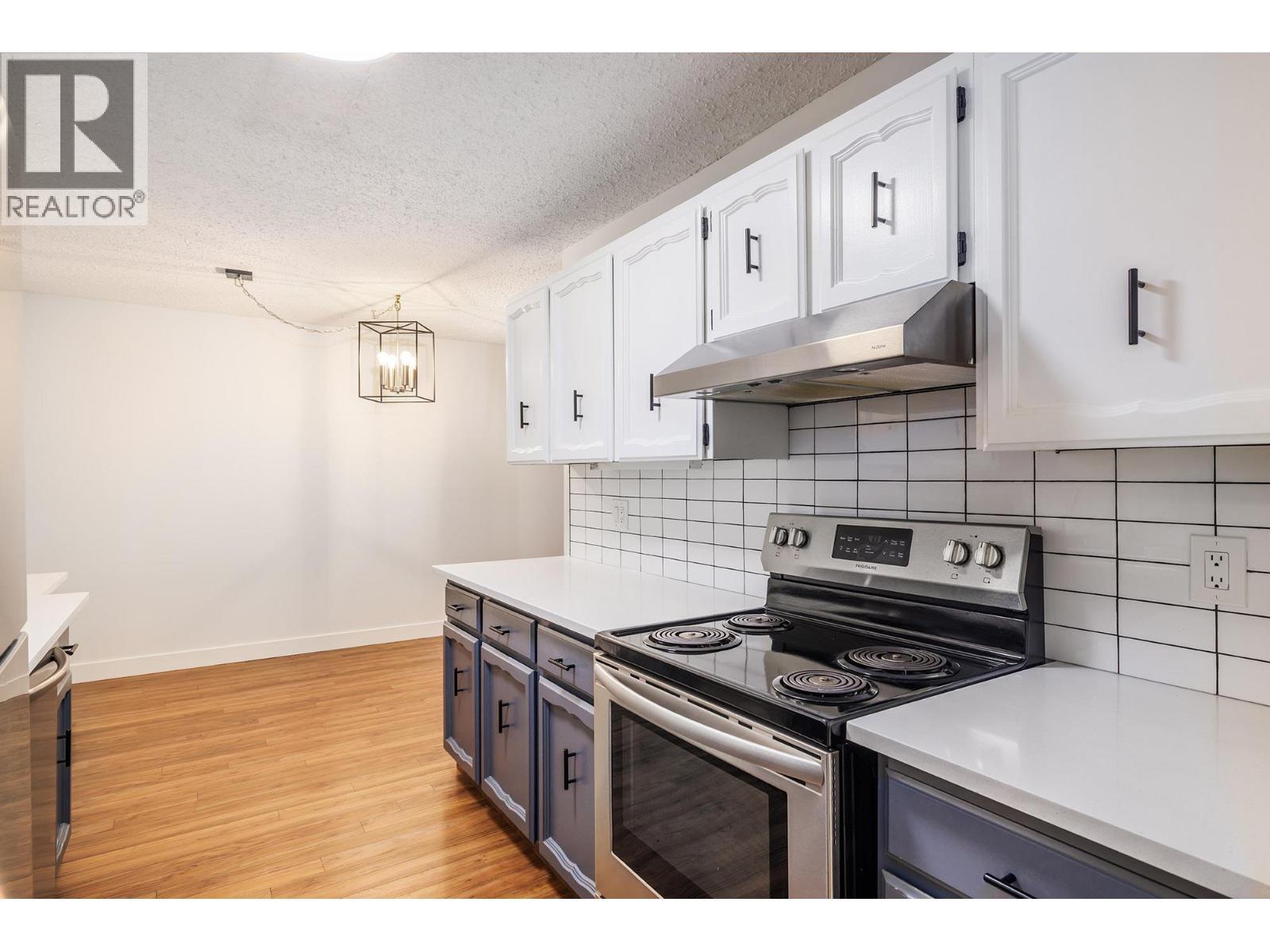 555 Rowcliffe Avenue Unit# 307. Kelowna, British Columbia