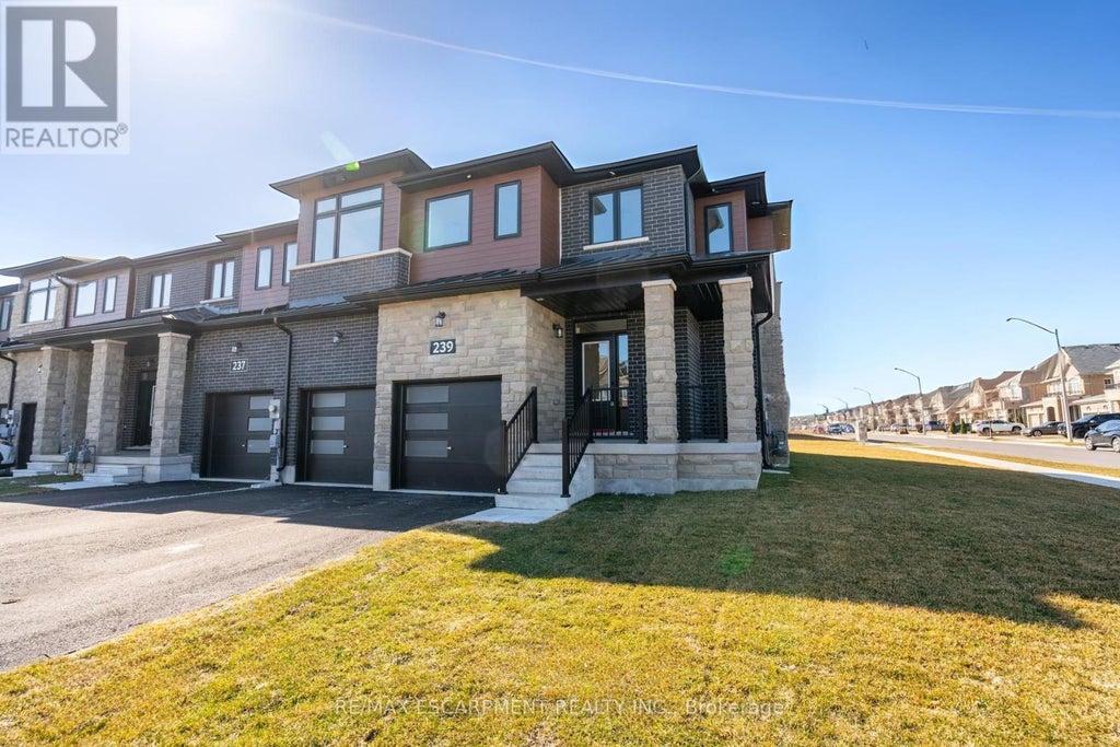 239 Lormont Boulevard, Hamilton (stoney Creek)