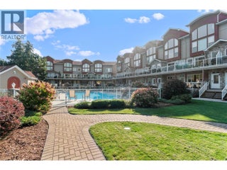 1130 Riverside Avenue Unit# 3. Sicamous, British Columbia