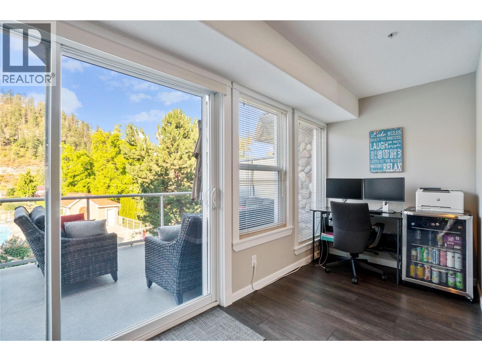 1130 Riverside Avenue Unit# 3. Sicamous, British Columbia