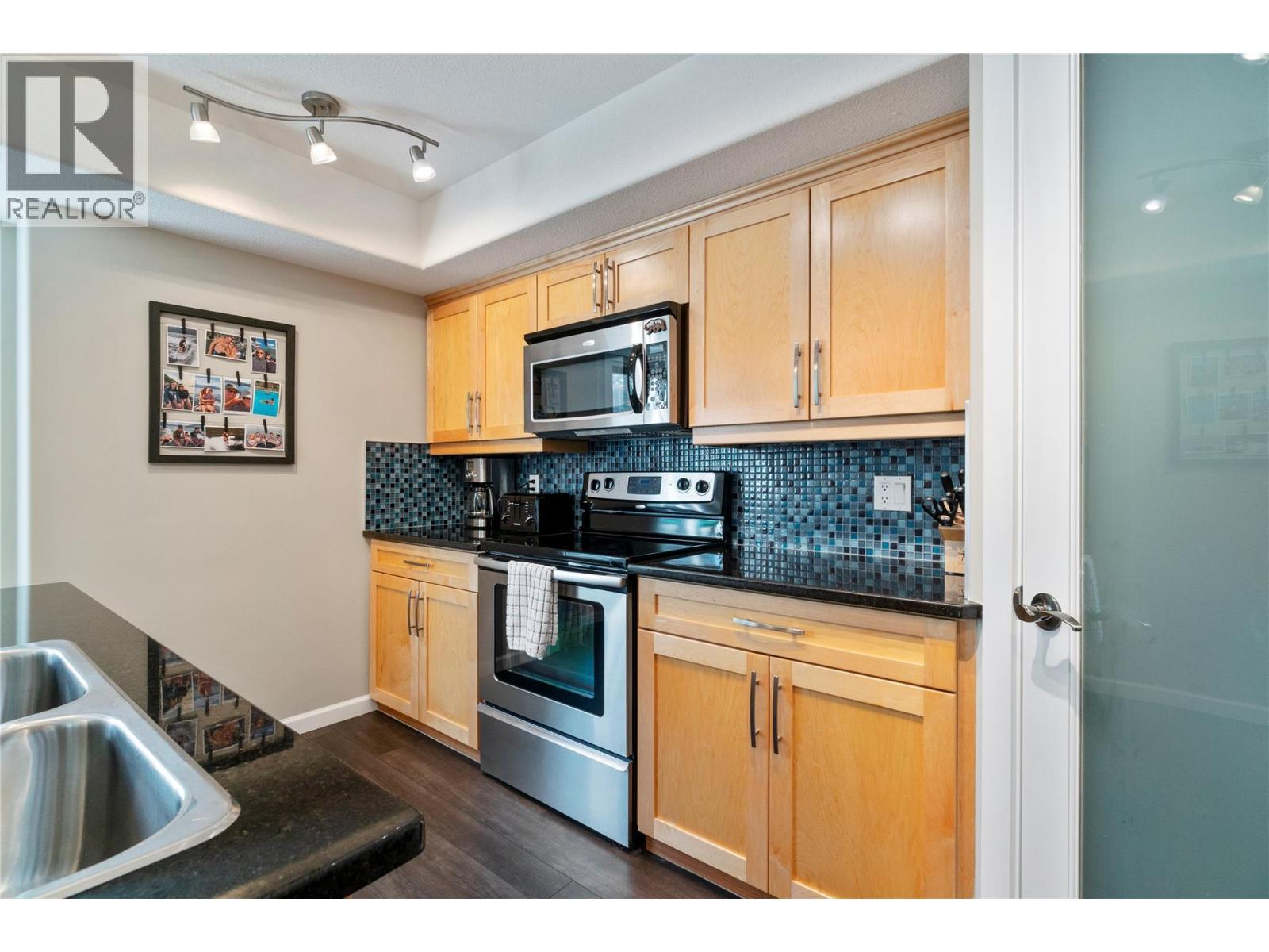 1130 Riverside Avenue Unit# 3. Sicamous, British Columbia