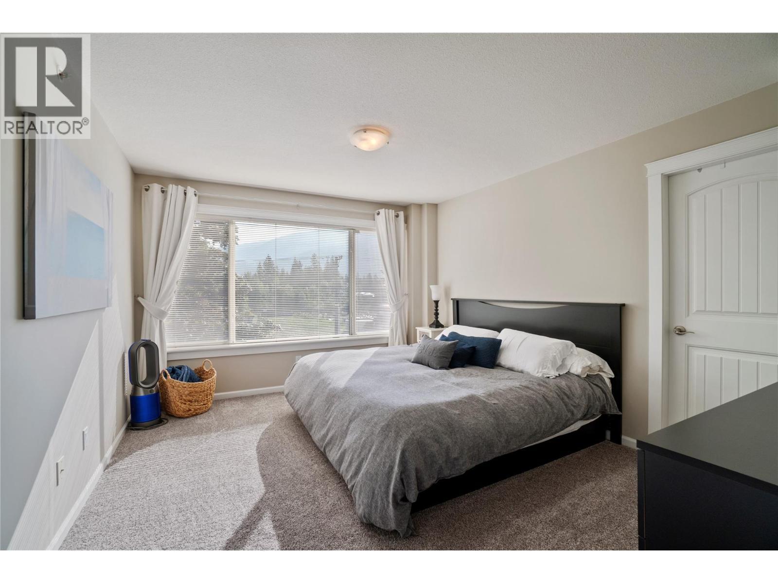 1130 Riverside Avenue Unit# 3. Sicamous, British Columbia