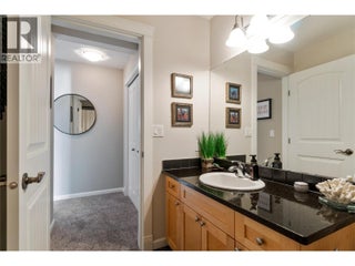 1130 Riverside Avenue Unit# 3. Sicamous, British Columbia