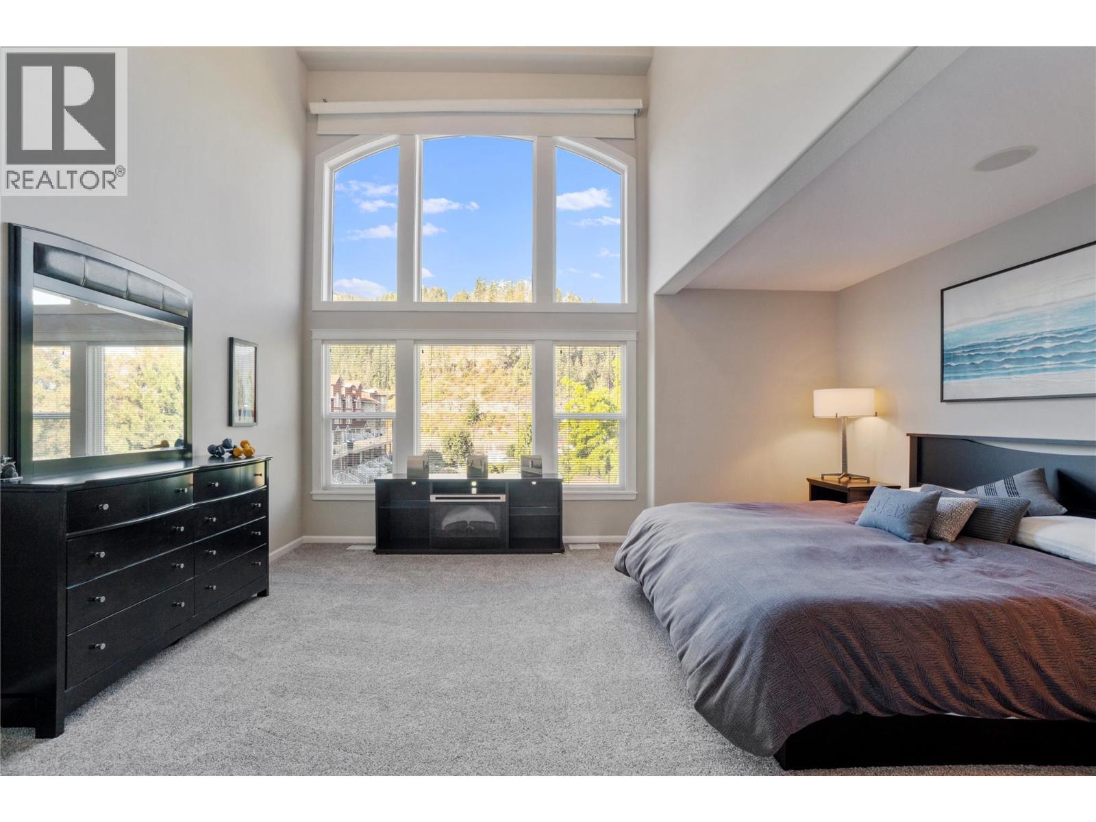 1130 Riverside Avenue Unit# 3. Sicamous, British Columbia