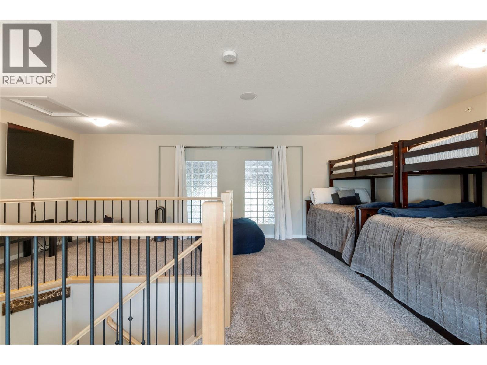 1130 Riverside Avenue Unit# 3. Sicamous, British Columbia