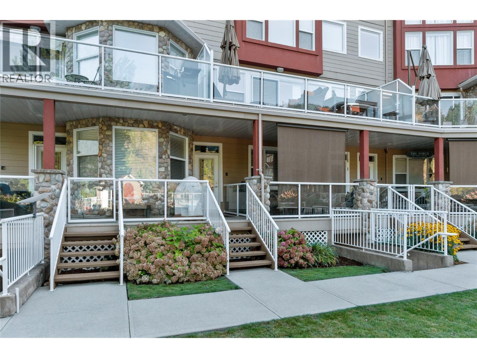 1130 Riverside Avenue Unit# 3. Sicamous, British Columbia