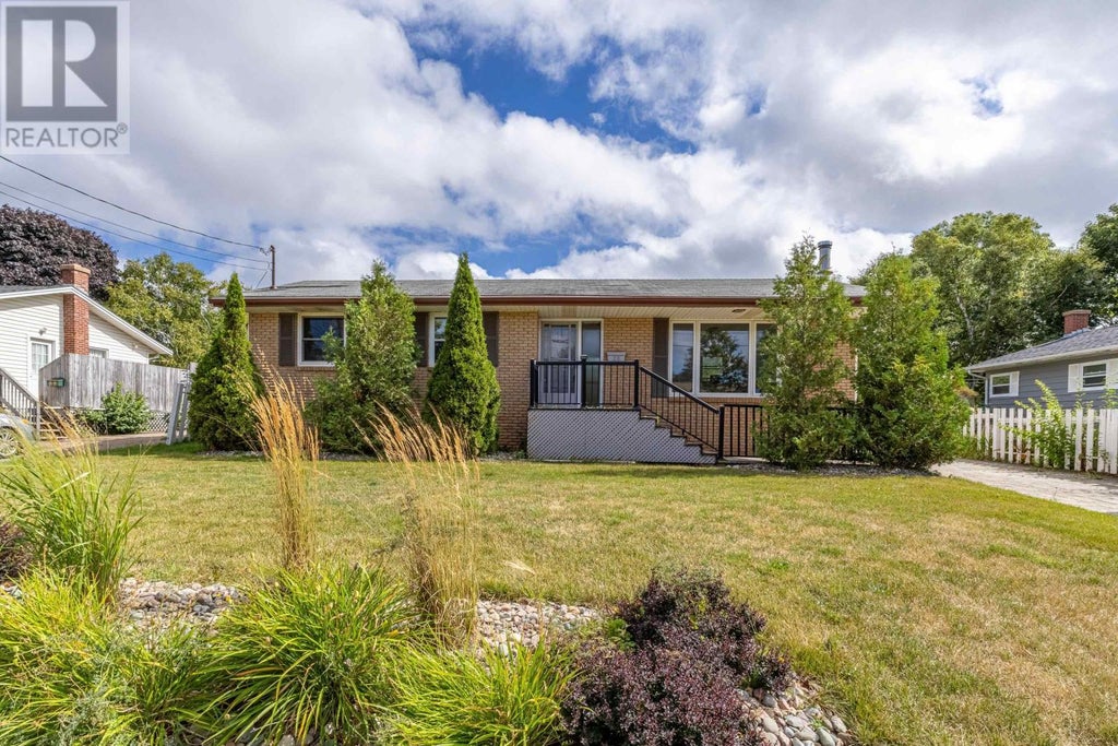 28 Seaview Boulevard, Charlottetown