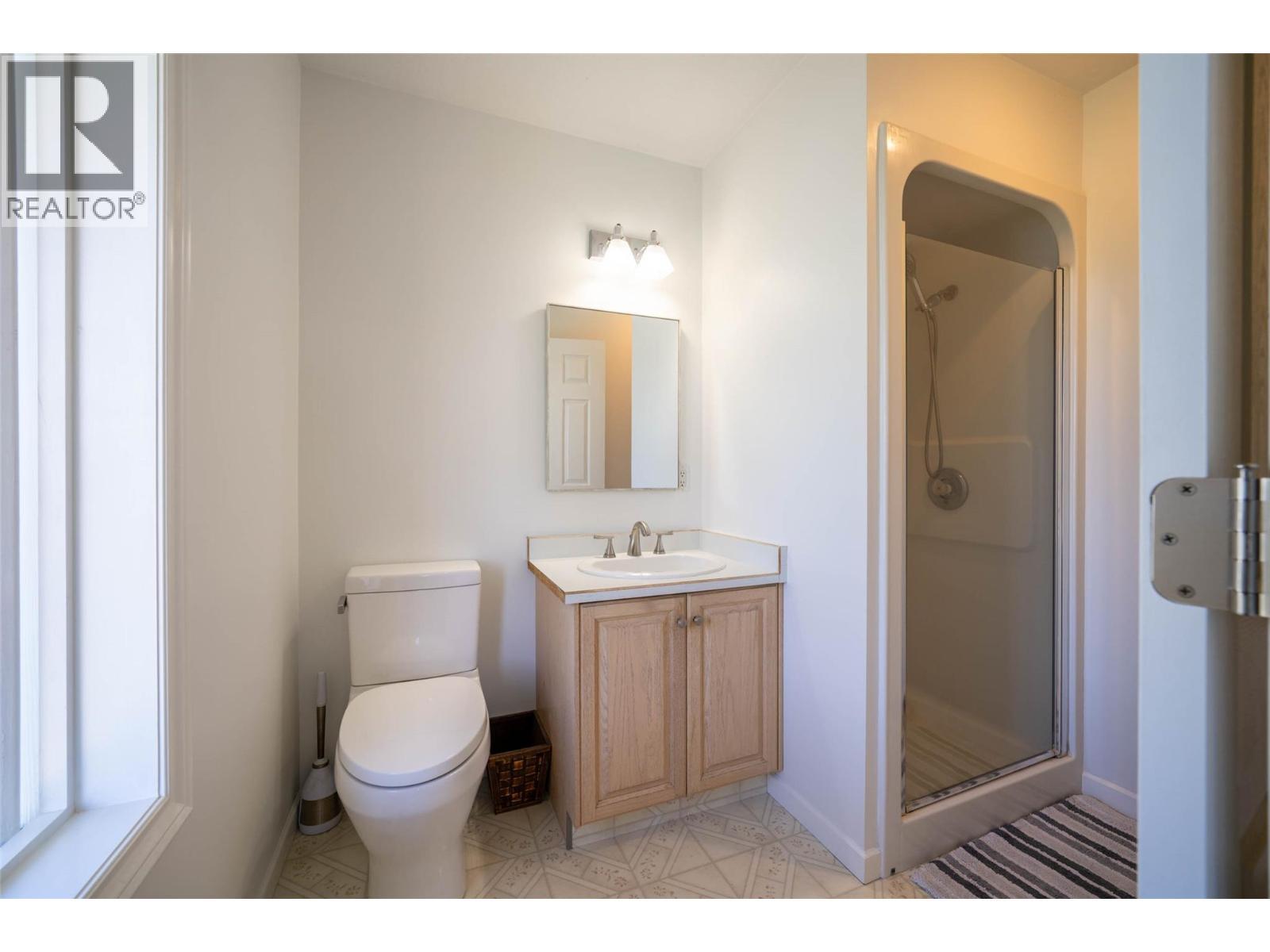 4491 Hebbert Road. Lake Country, British Columbia