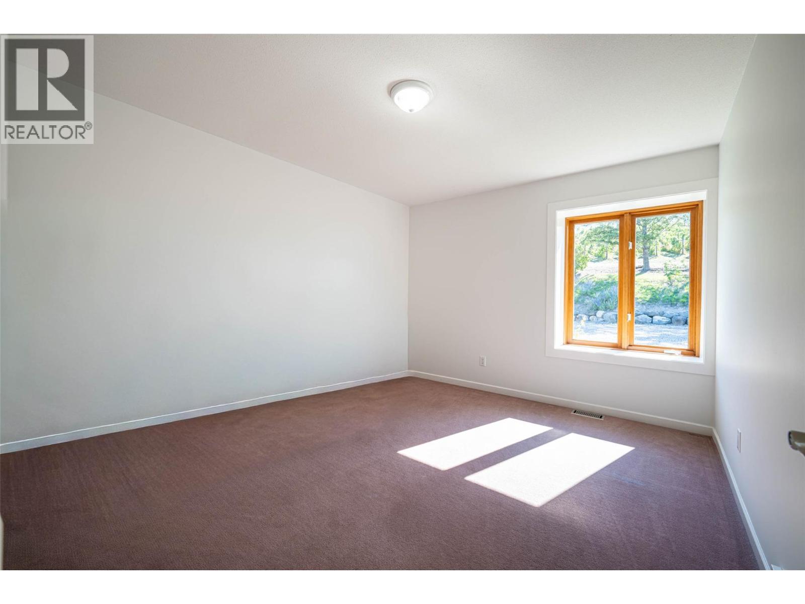 4491 Hebbert Road. Lake Country, British Columbia