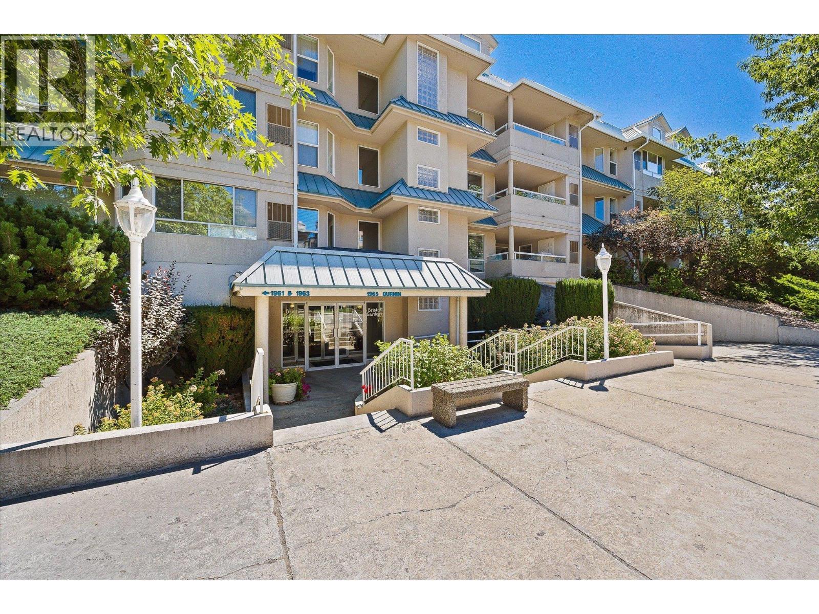 1965 Durnin Road Unit# 126. Kelowna, British Columbia