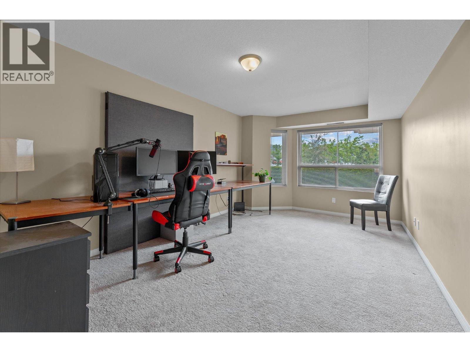 1965 Durnin Road Unit# 126. Kelowna, British Columbia