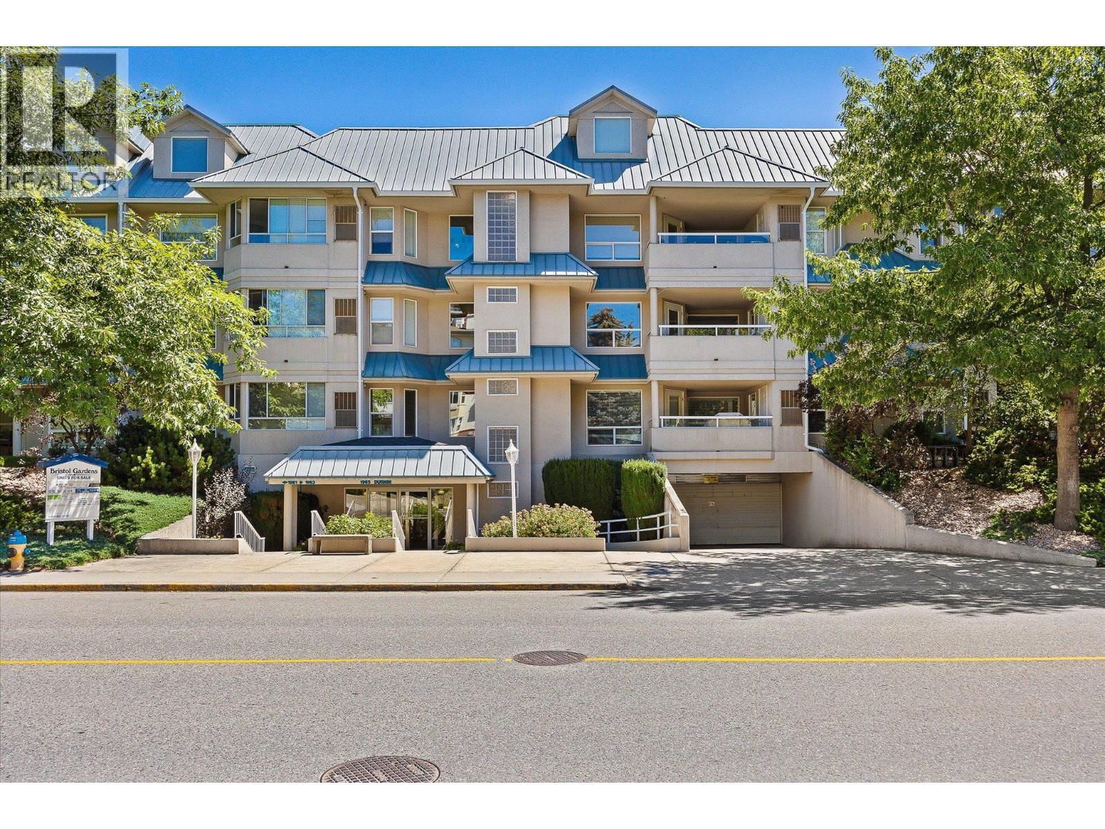 1965 Durnin Road Unit# 126. Kelowna, British Columbia