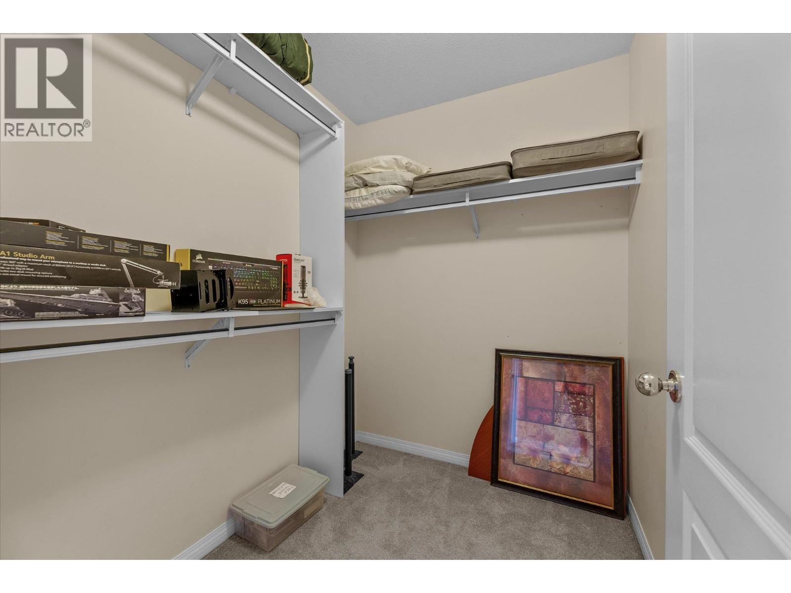 1965 Durnin Road Unit# 126. Kelowna, British Columbia