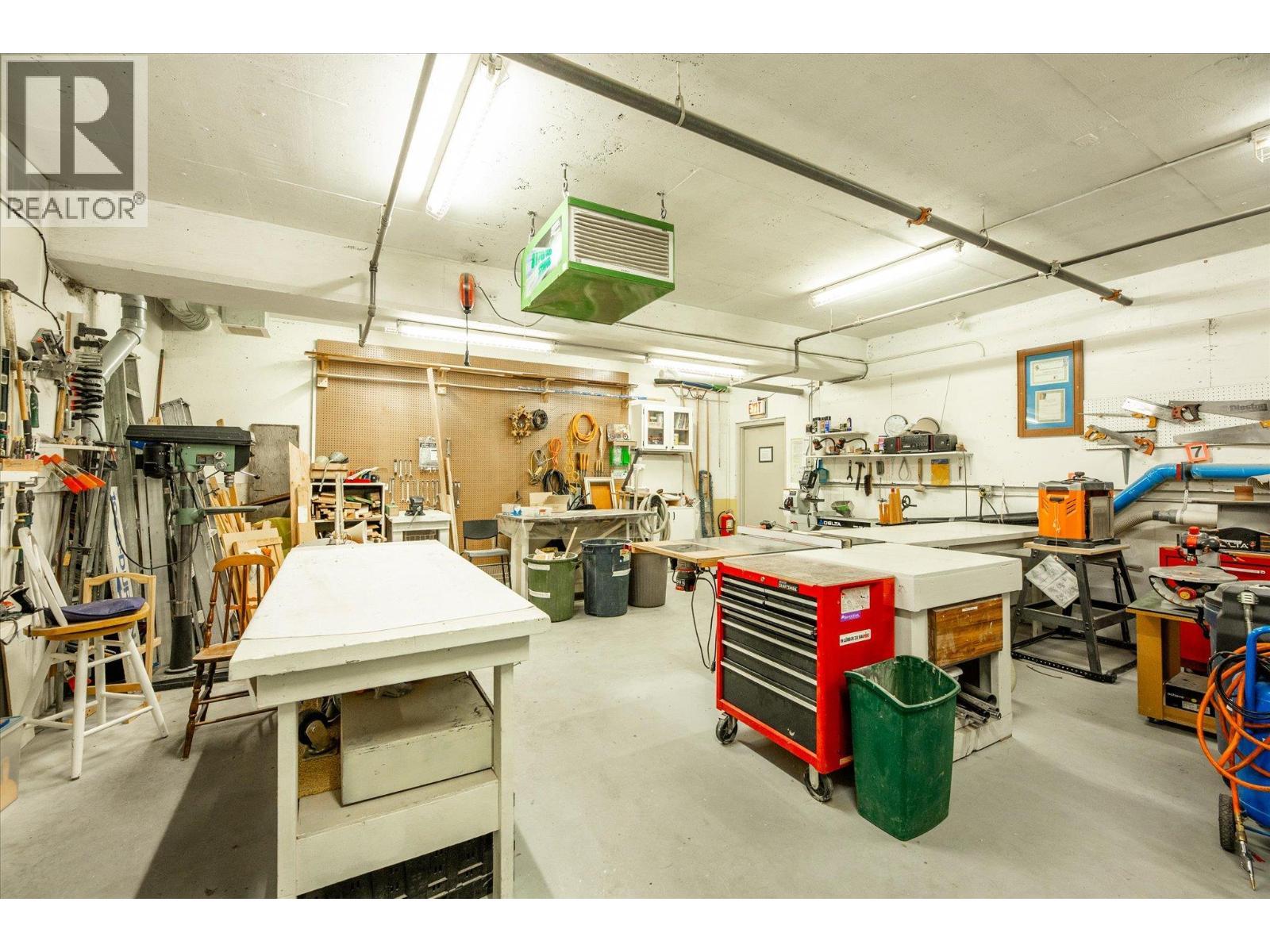 1965 Durnin Road Unit# 126. Kelowna, British Columbia