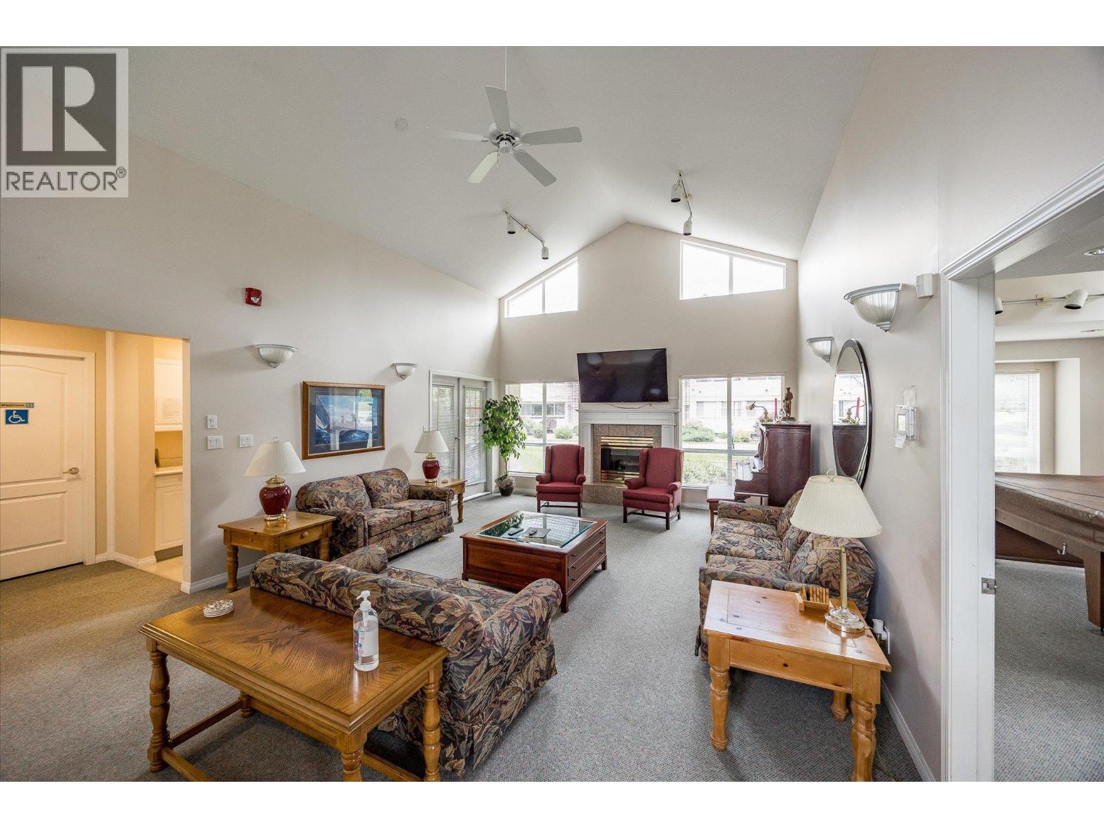 1965 Durnin Road Unit# 126. Kelowna, British Columbia