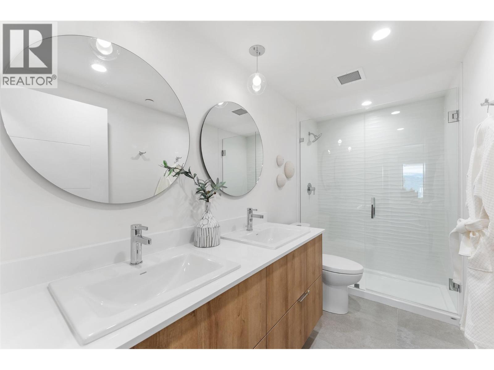 3699 Capozzi Road Unit# 1007. Kelowna, British Columbia