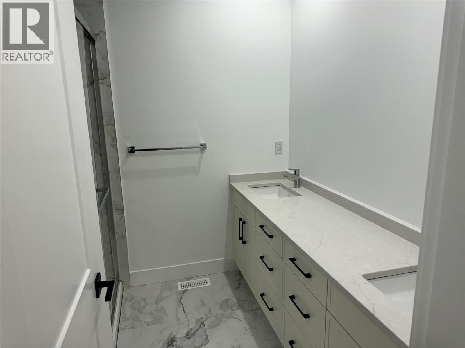 19950 Mccarthy Road Unit# 26. Lake Country, British Columbia