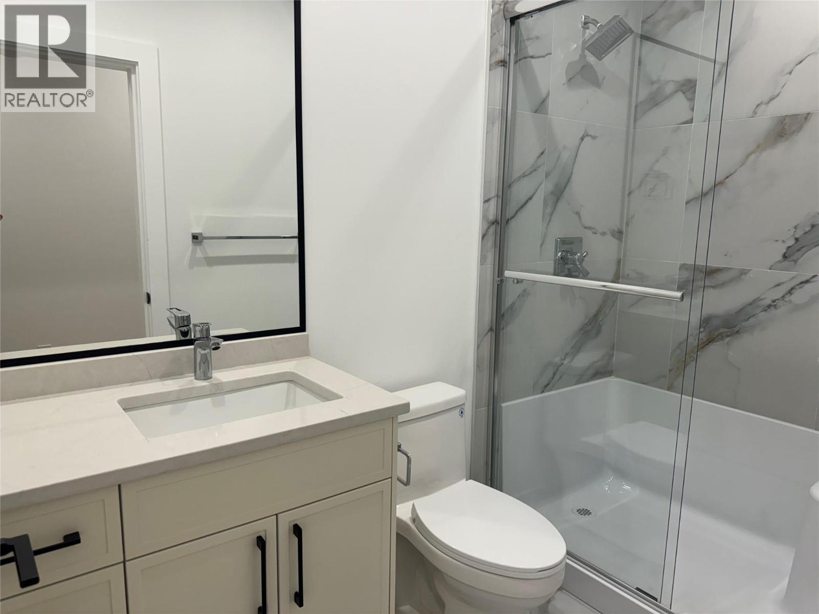 19950 Mccarthy Road Unit# 26. Lake Country, British Columbia