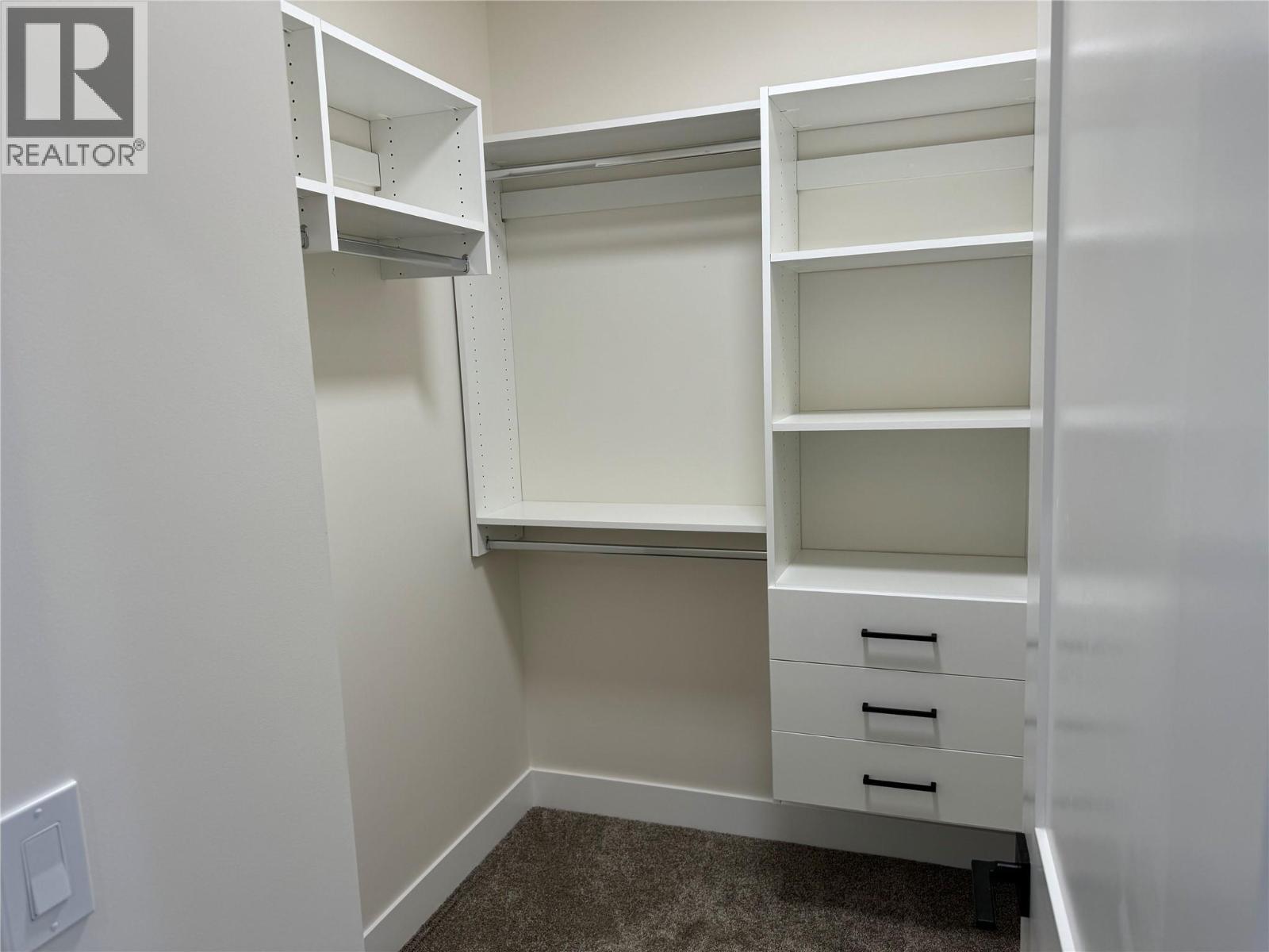 19950 Mccarthy Road Unit# 25. Lake Country, British Columbia