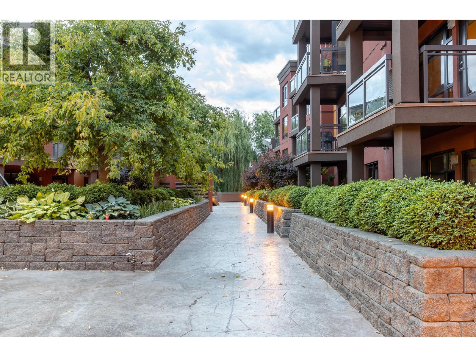 654 Cook Road Unit# 153. Kelowna, British Columbia