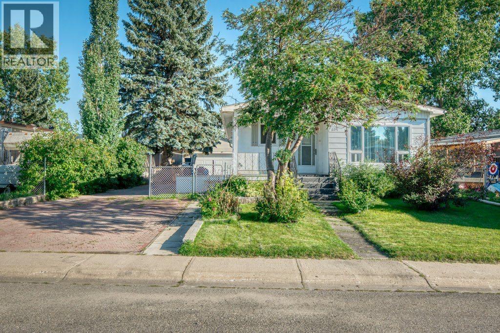 111 Brentwood Drive, Strathmore