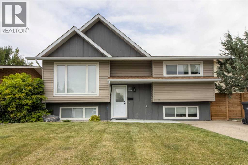 23 Trent Road W, Lethbridge