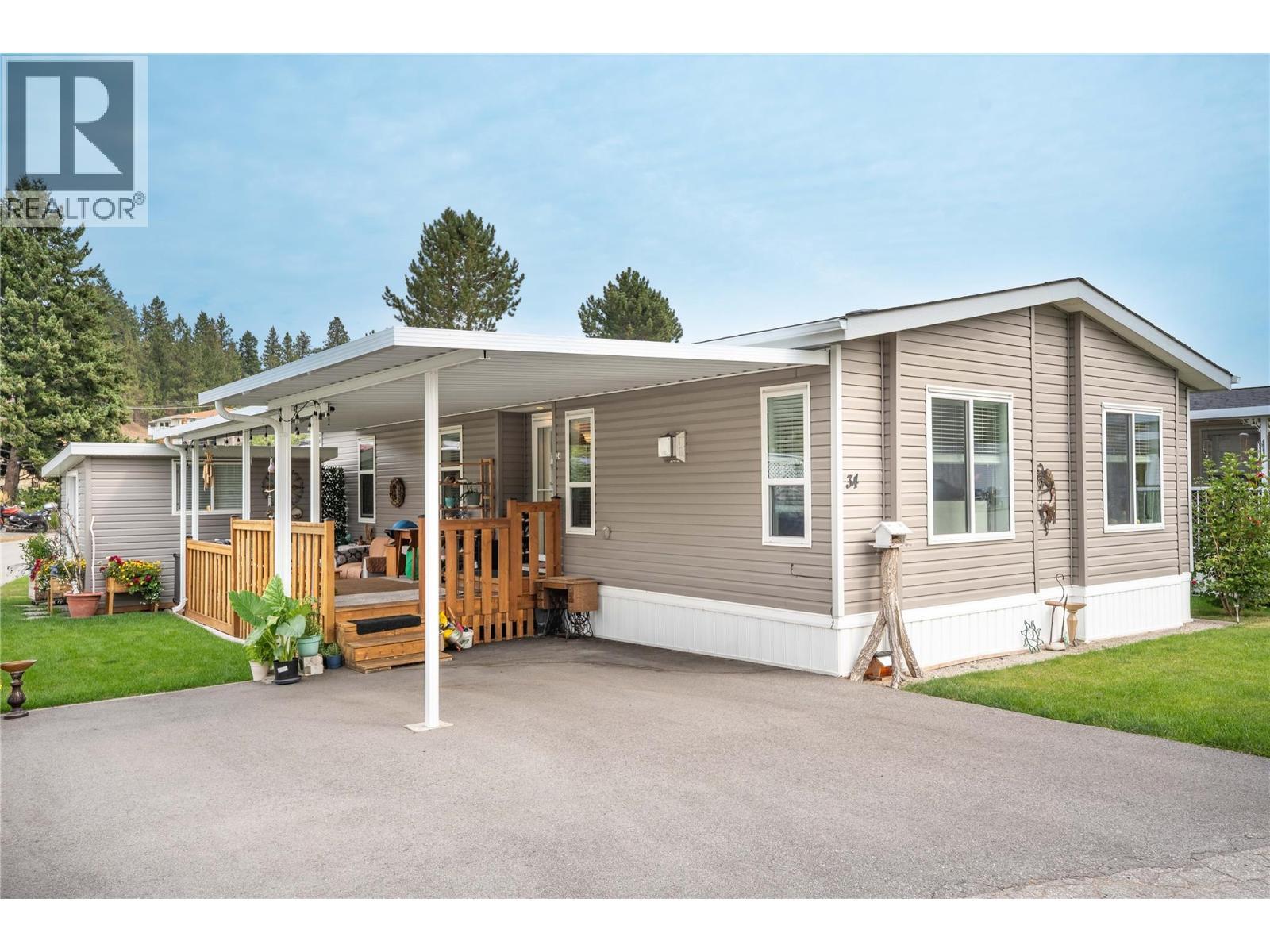 8712 Steuart Street Unit# 34. Summerland, British Columbia