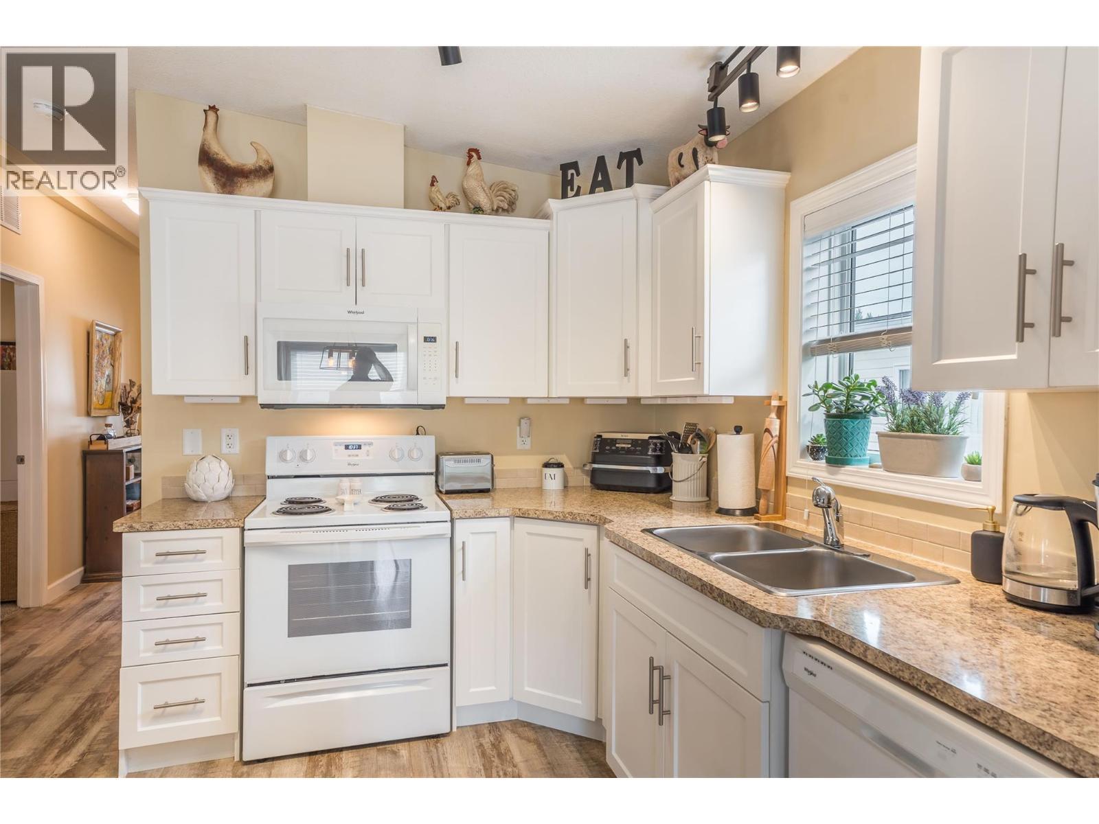 8712 Steuart Street Unit# 34. Summerland, British Columbia