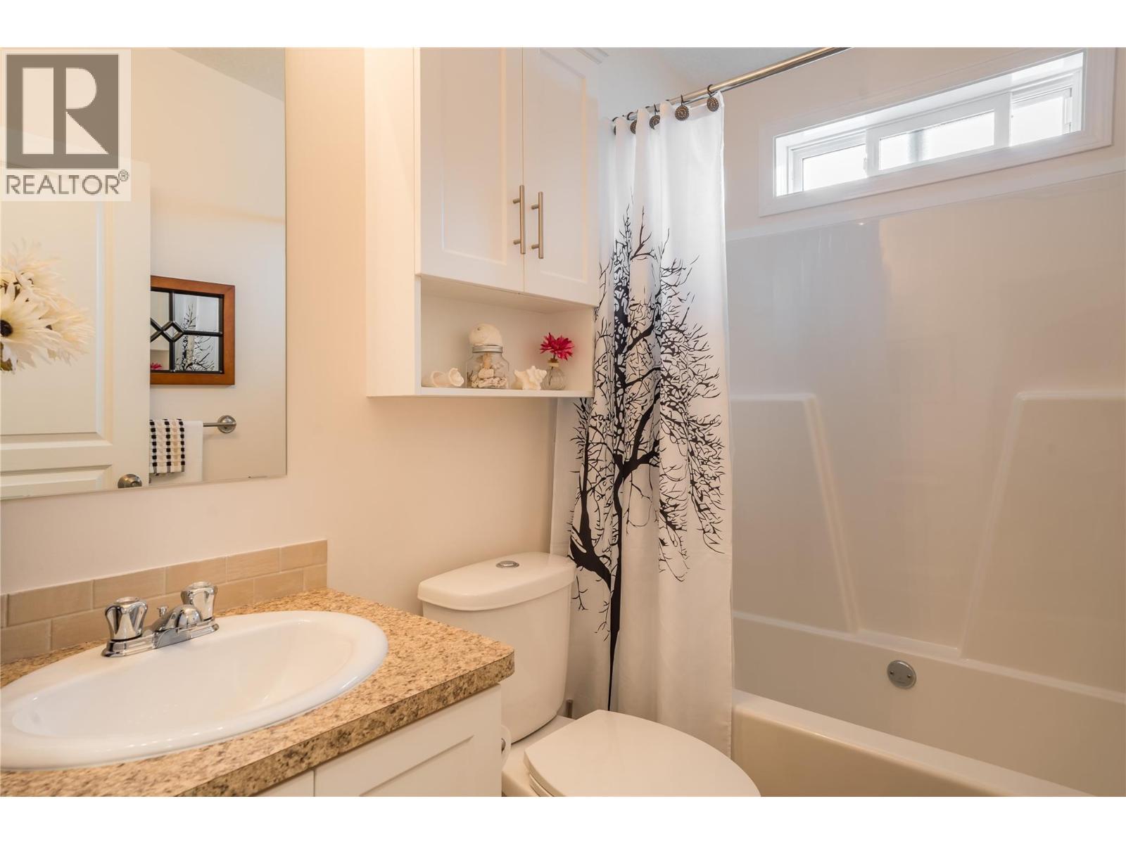 8712 Steuart Street Unit# 34. Summerland, British Columbia