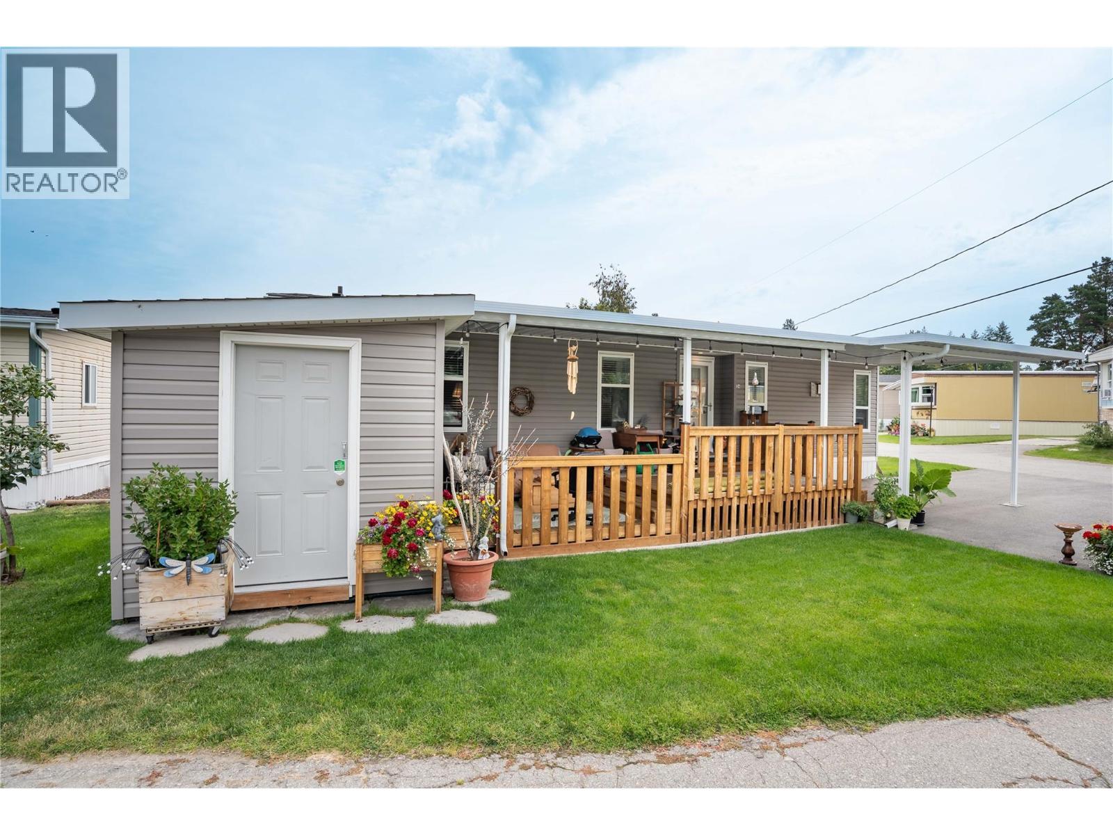 8712 Steuart Street Unit# 34. Summerland, British Columbia