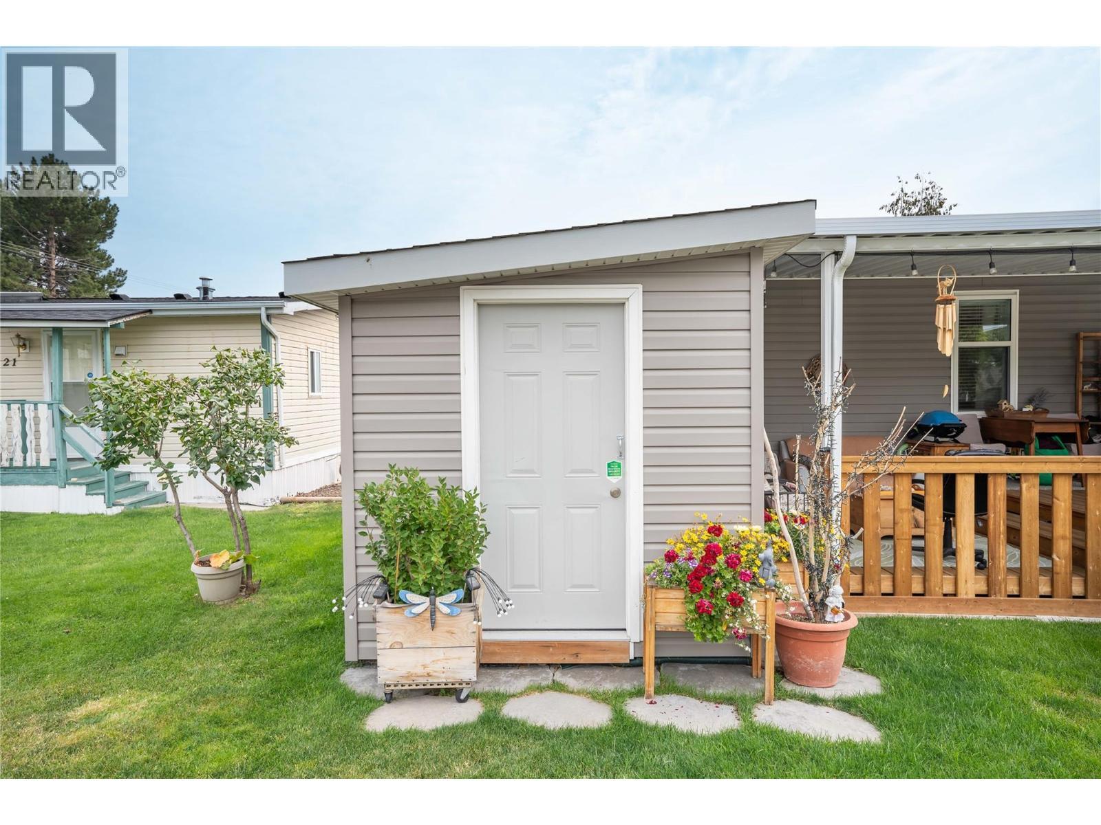 8712 Steuart Street Unit# 34. Summerland, British Columbia