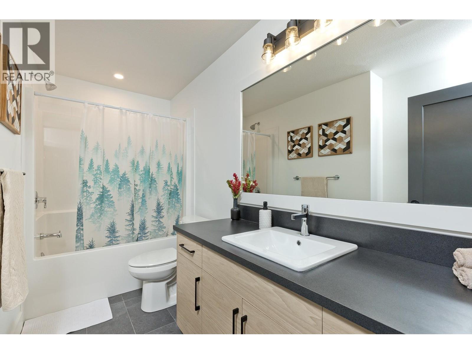 120 Grizzly Ridge Trail Unit# 12. Big White, British Columbia