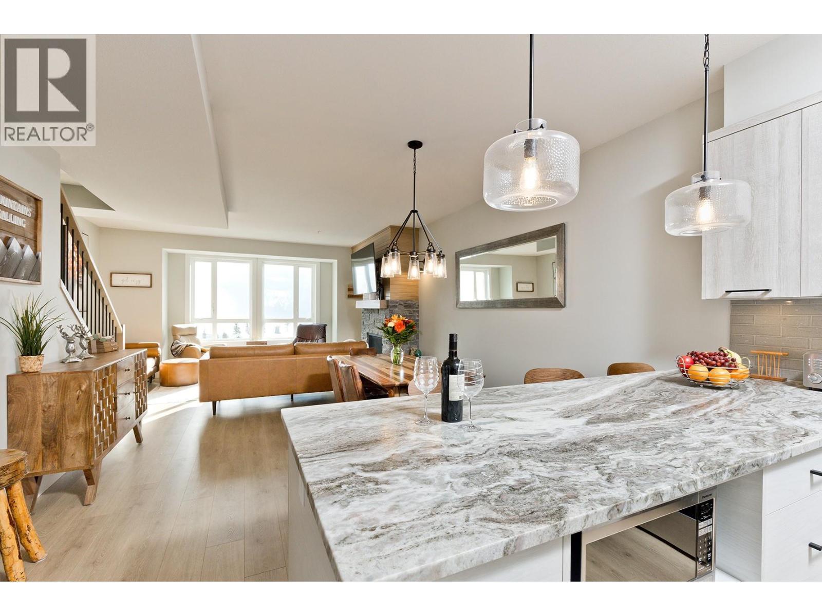 120 Grizzly Ridge Trail Unit# 12. Big White, British Columbia