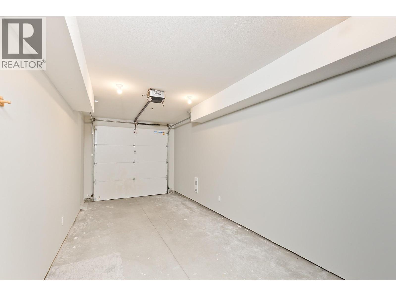 120 Grizzly Ridge Trail Unit# 12. Big White, British Columbia