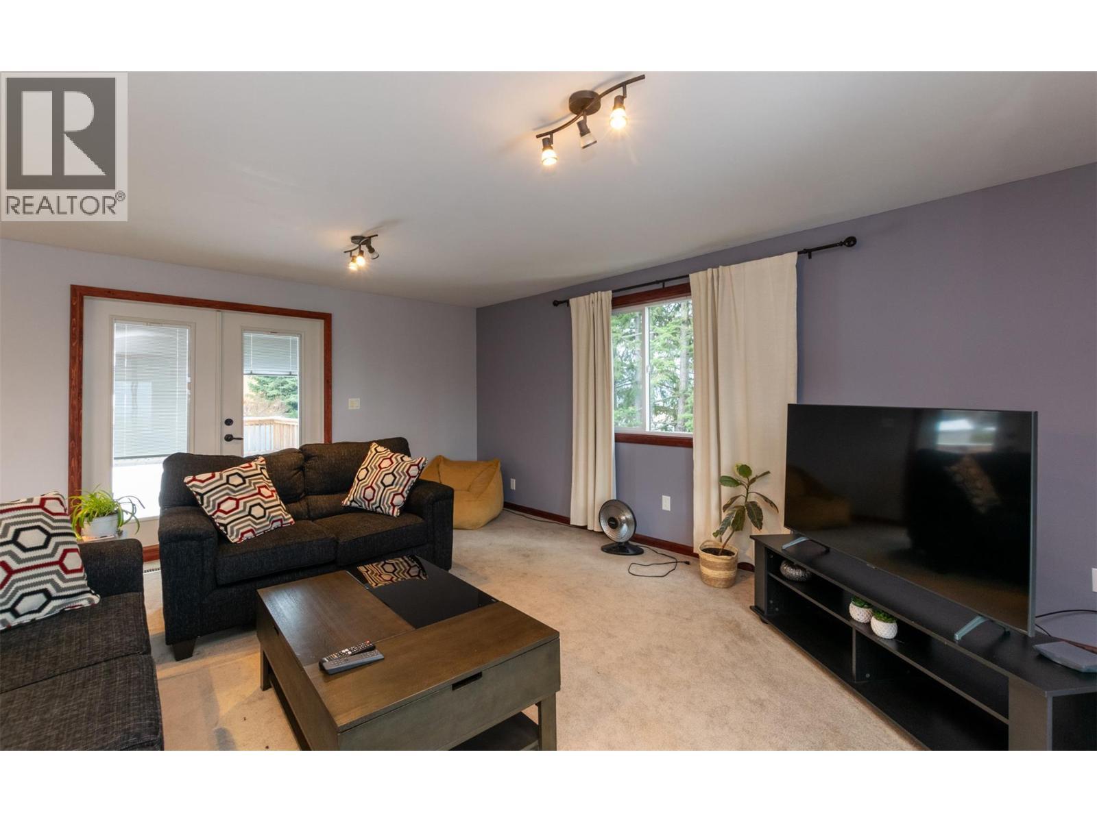 1350 13 Avenue Se. Salmon Arm, British Columbia