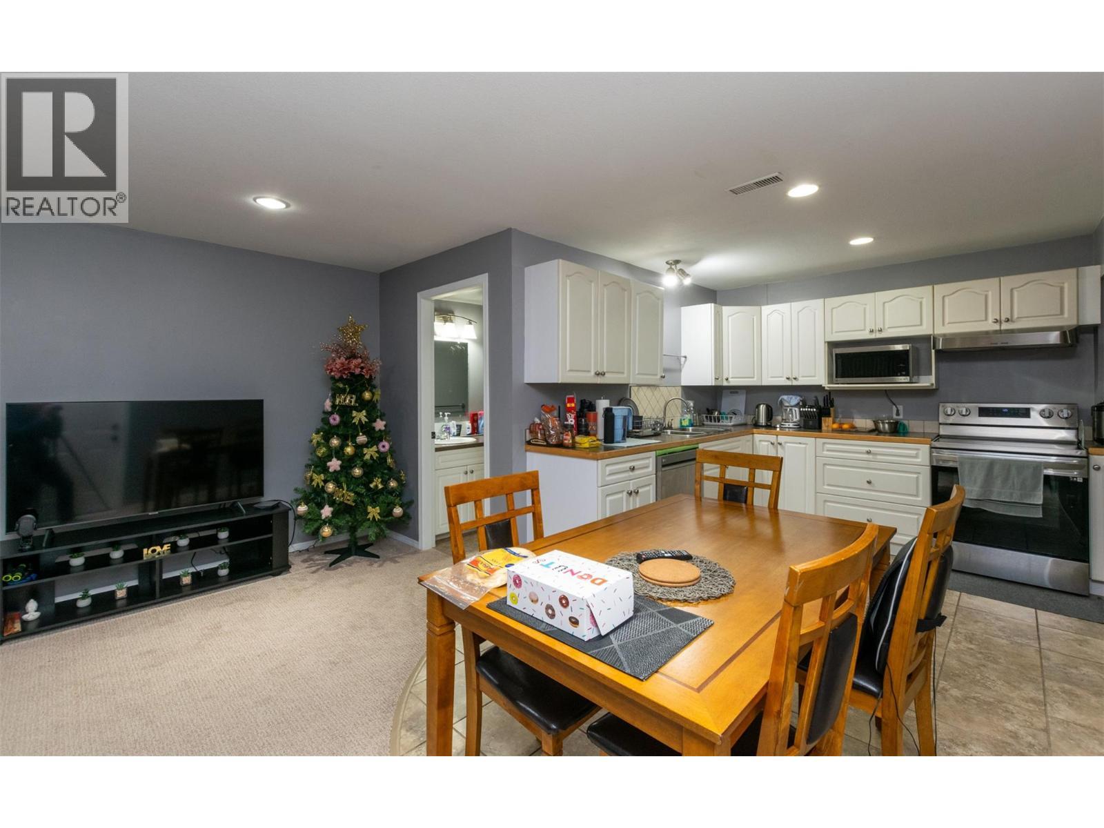 1350 13 Avenue Se. Salmon Arm, British Columbia