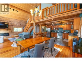 1834 Stepp Pit Road. Sicamous, British Columbia