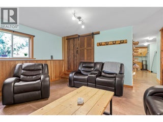 1834 Stepp Pit Road. Sicamous, British Columbia