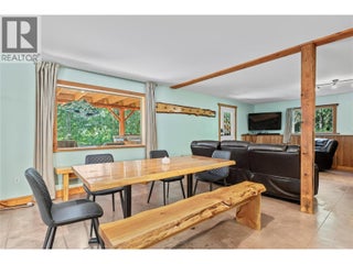 1834 Stepp Pit Road. Sicamous, British Columbia