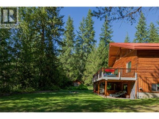 1834 Stepp Pit Road. Sicamous, British Columbia