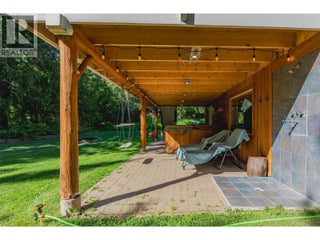 1834 Stepp Pit Road. Sicamous, British Columbia