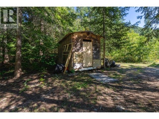 1834 Stepp Pit Road. Sicamous, British Columbia