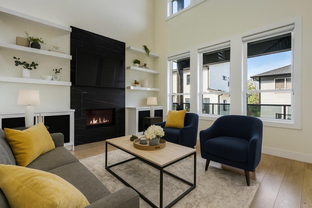 8585 Forest Gate Drive|eastern Hillsides, Chilliwack