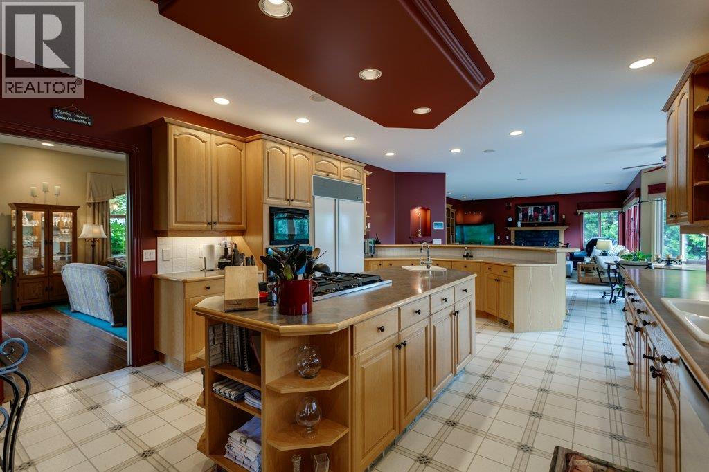 1061 Avondale Place. West Kelowna, British Columbia