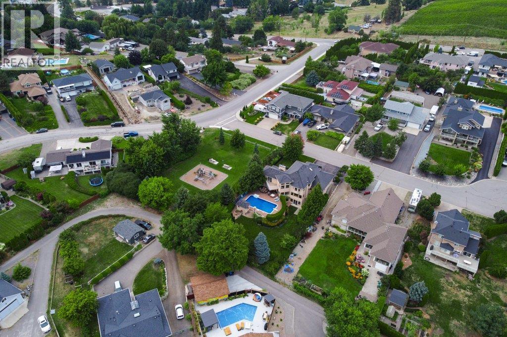 1061 Avondale Place. West Kelowna, British Columbia